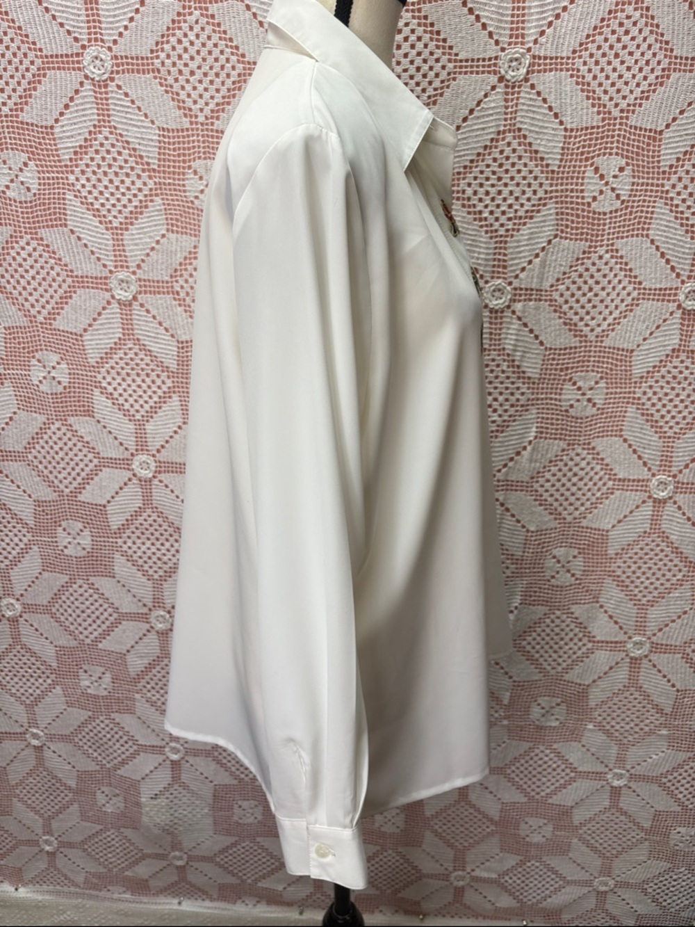 Vintage Italian Silk Blouse with Embroidered Elephant Accents - Picture 8 of 9